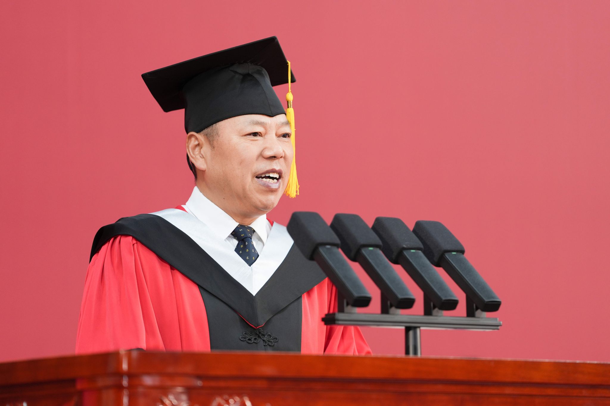 文件名称:张书记.jpg原图大小:2.39MB